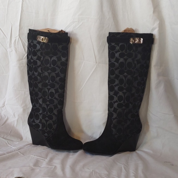 Coach Calf high Boots. - Picture 2 of 3